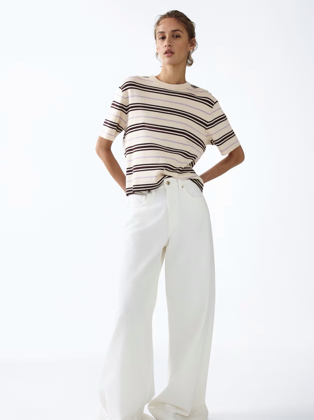 Striped Short Sleeve Knit Top In Cream And Black